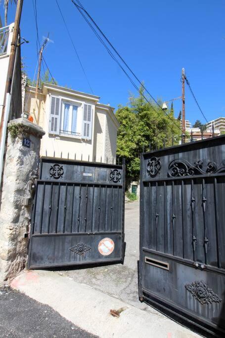 Au Calme Proche Liberation Apartment *